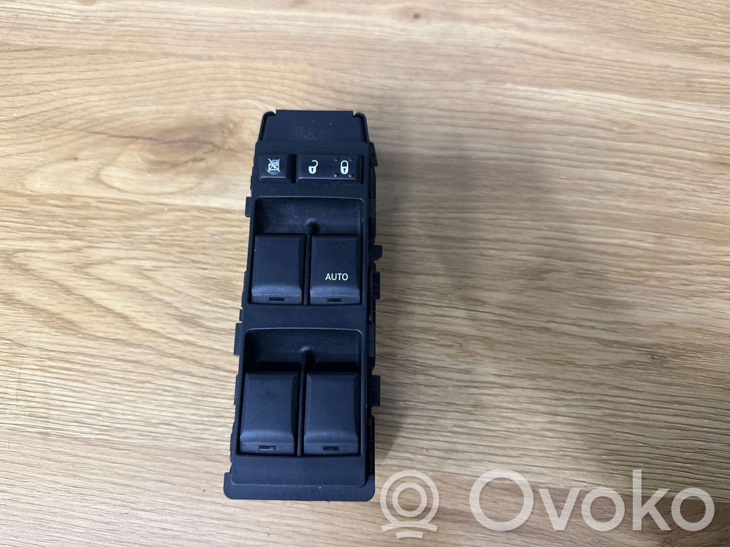 Dodge Caliber Electric window control switch 