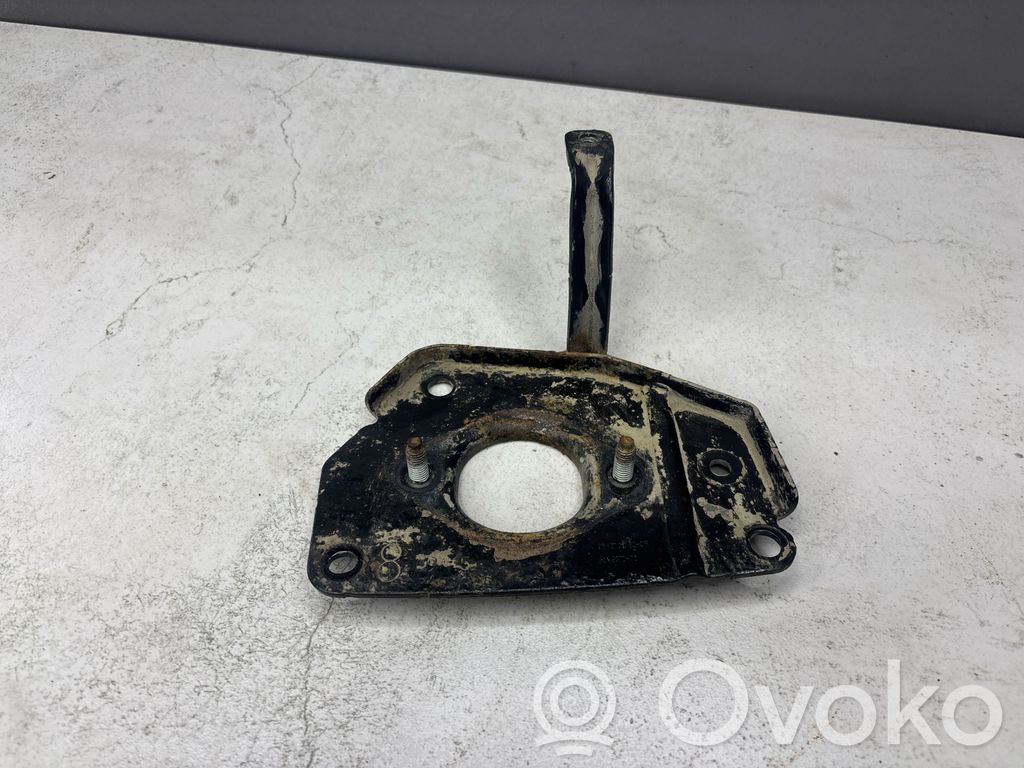 Citroen Berlingo Gearbox mounting bracket 