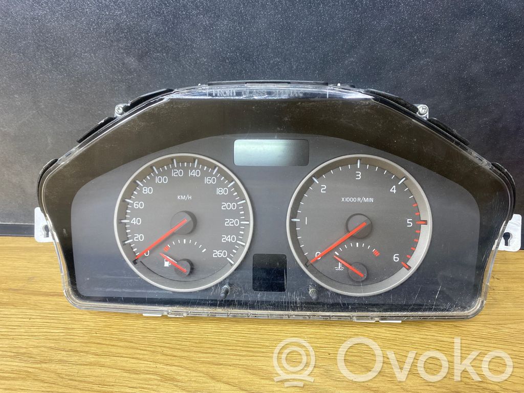Volvo V50 Speedometer (instrument cluster) 