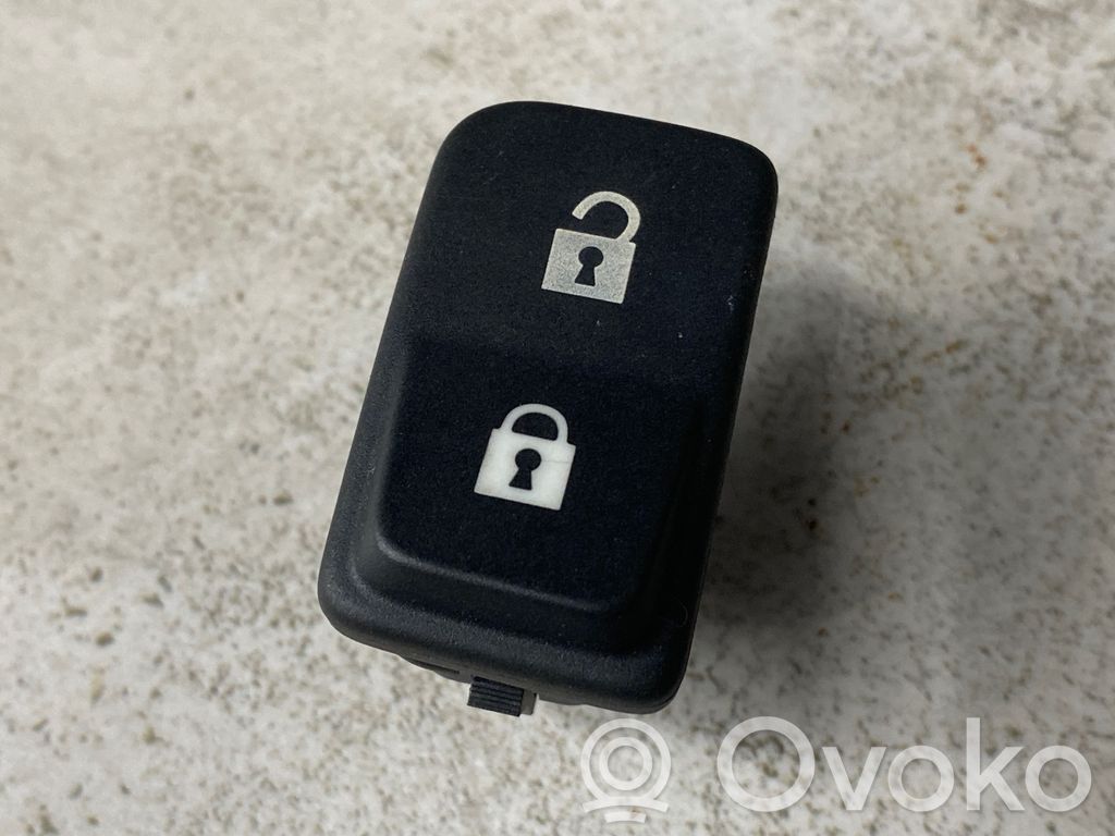 Volvo V50 Central locking switch button 