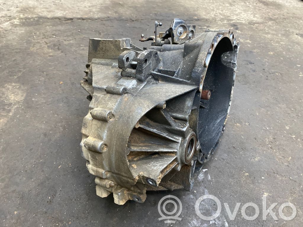 Manualna 6-biegowa skrzynia biegów   6M5R7002CA,101338