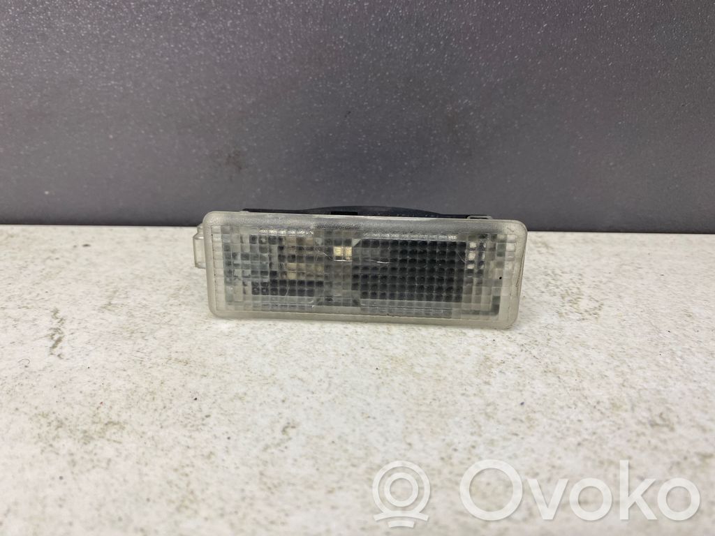 Boot/trunk interior light   6962009,895100