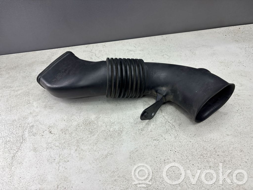 BMW 5 E60 E61 Gaisa ieplūdes kanāla detaļas 