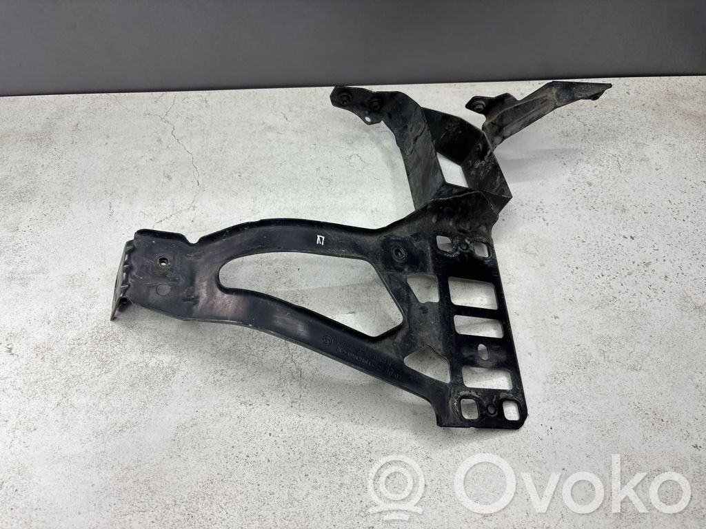 BMW 5 E60 E61 Headlight/headlamp mounting bracket 
