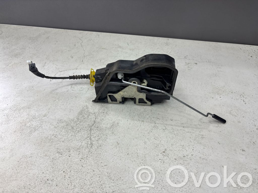 Rear door lock   A046998,7202143,7202441