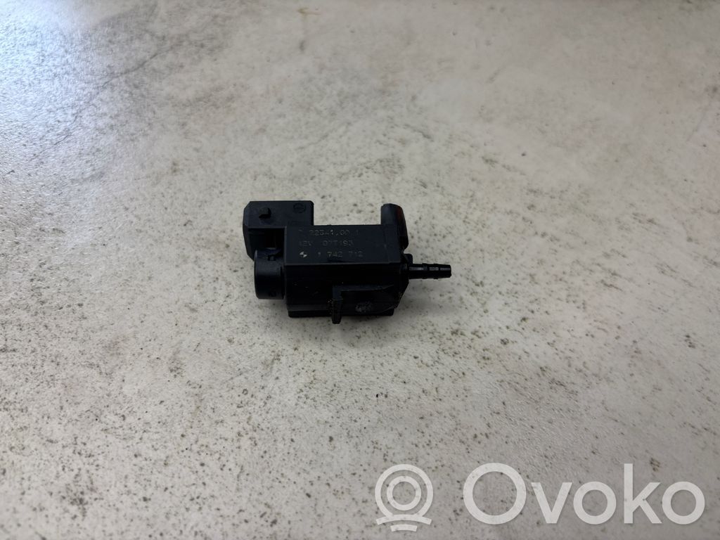BMW 5 E60 E61 Electroválvula del turbo 