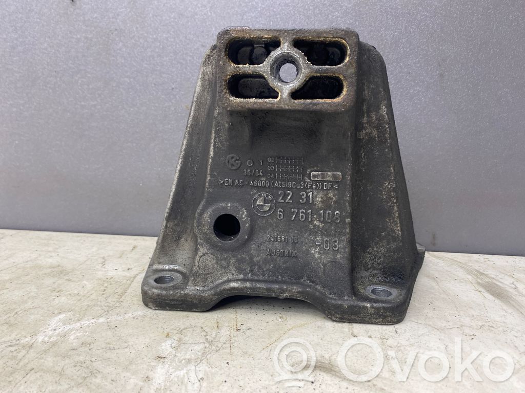 Gearbox mounting bracket   6761108,2231,24168110