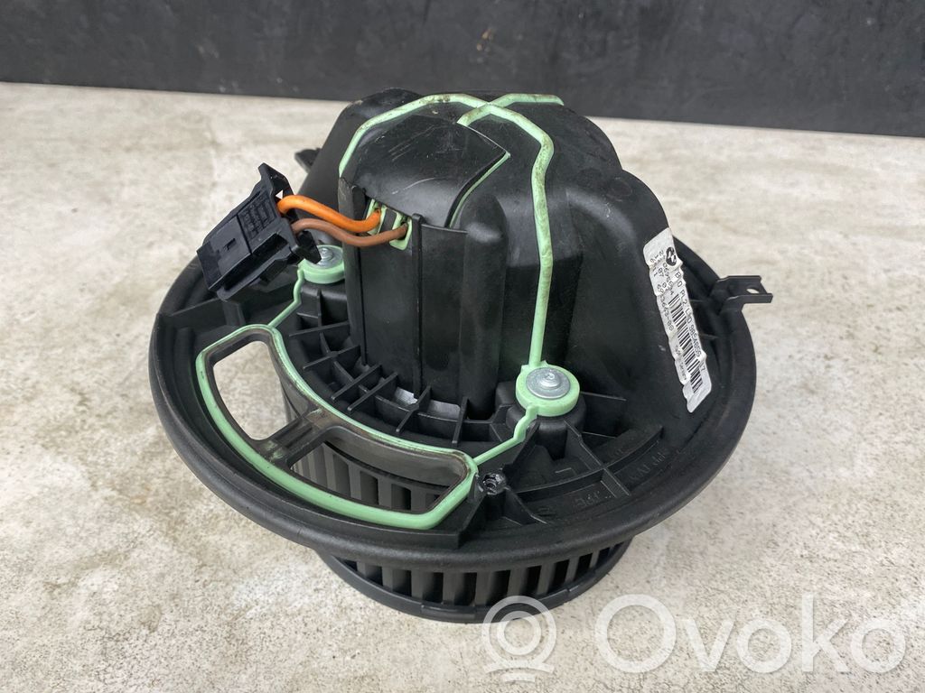 BMW 3 E90 E91 Mazā radiatora ventilators 