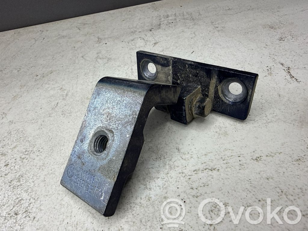 BMW 5 E60 E61 Cerniera inferiore della portiera posteriore 