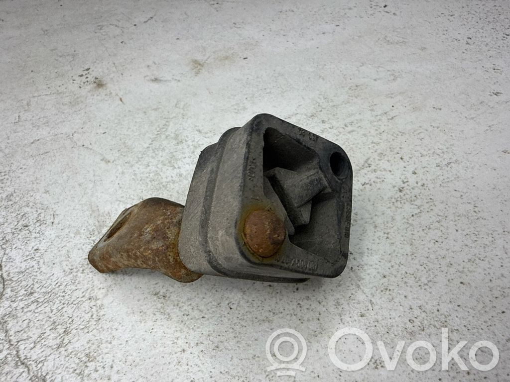 BMW 5 E60 E61 Muffler mount bracket/holder 