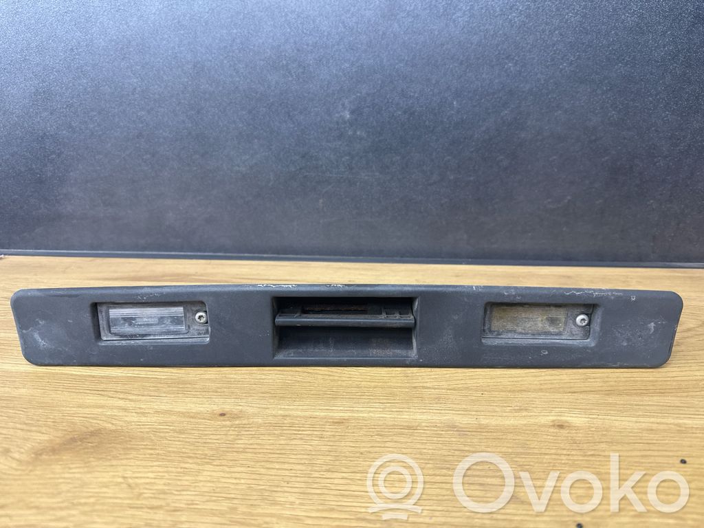 Volvo XC90 Éclairage de plaque d'immatriculation 