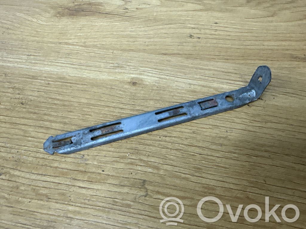 Volvo XC90 Support phare frontale 