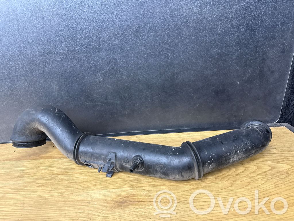 Volvo V70 Intercooler hose/pipe 