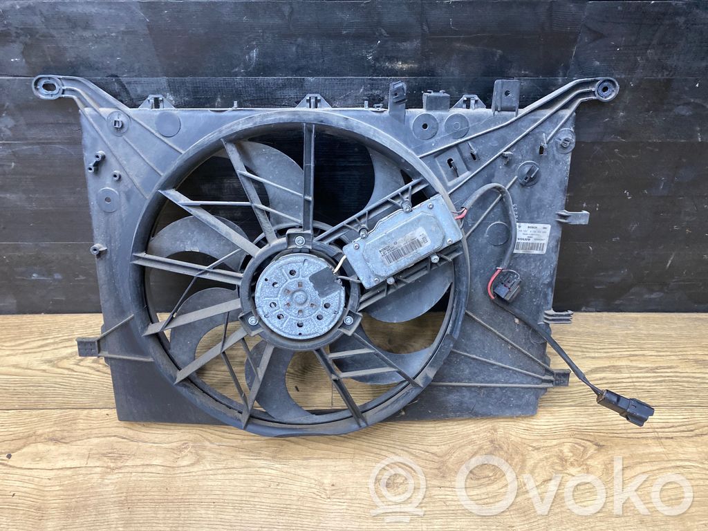 Volvo V70 Elektrisks radiatoru ventilators 