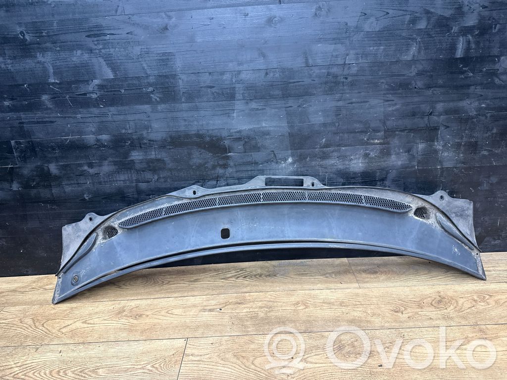 Volvo V70 Valytuvų apdaila (-os) 