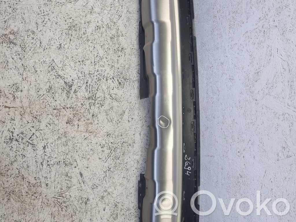 Volvo XC60 Apakšējā bampera daļa 