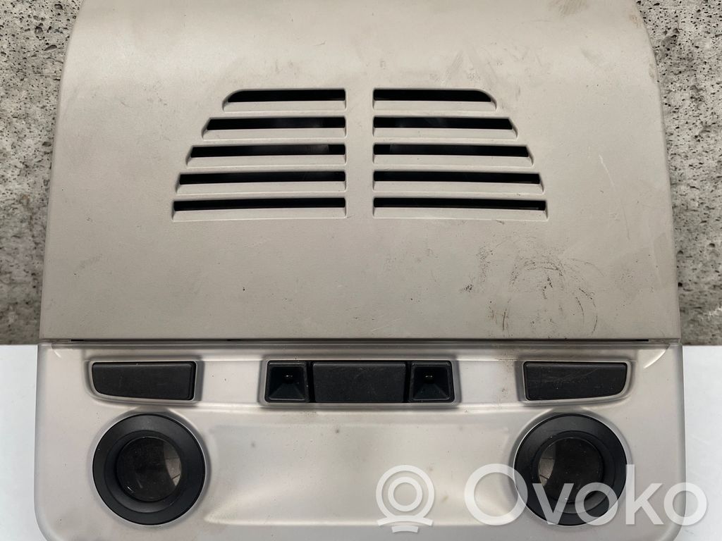 Etuistuimen valo   6974373,28073575,577621DE