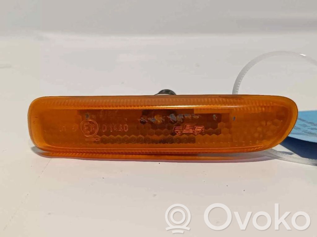 BMW 3 E46 Front fender indicator light 