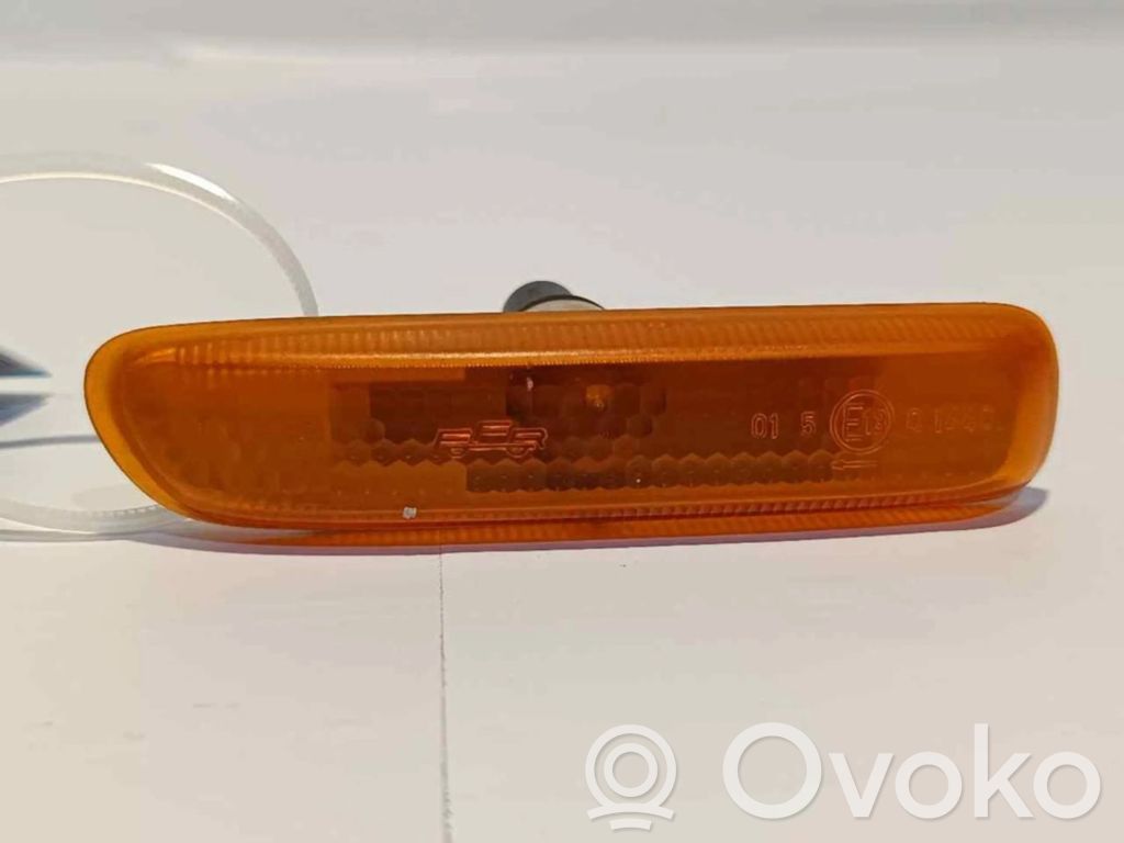 BMW 3 E46 Front fender indicator light 