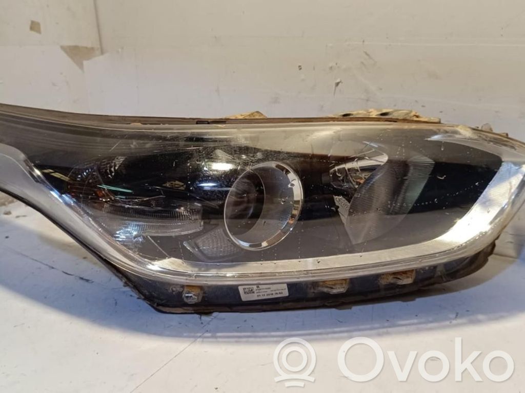 Headlight/headlamp   J792111020