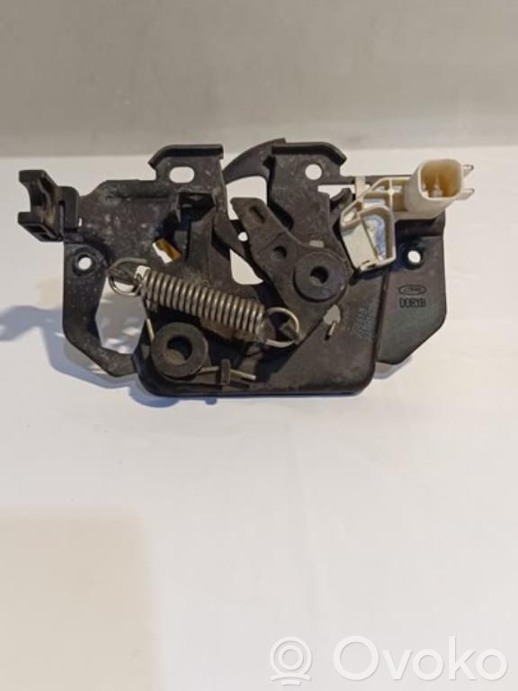 Ford Fiesta Tie down hook / loop 