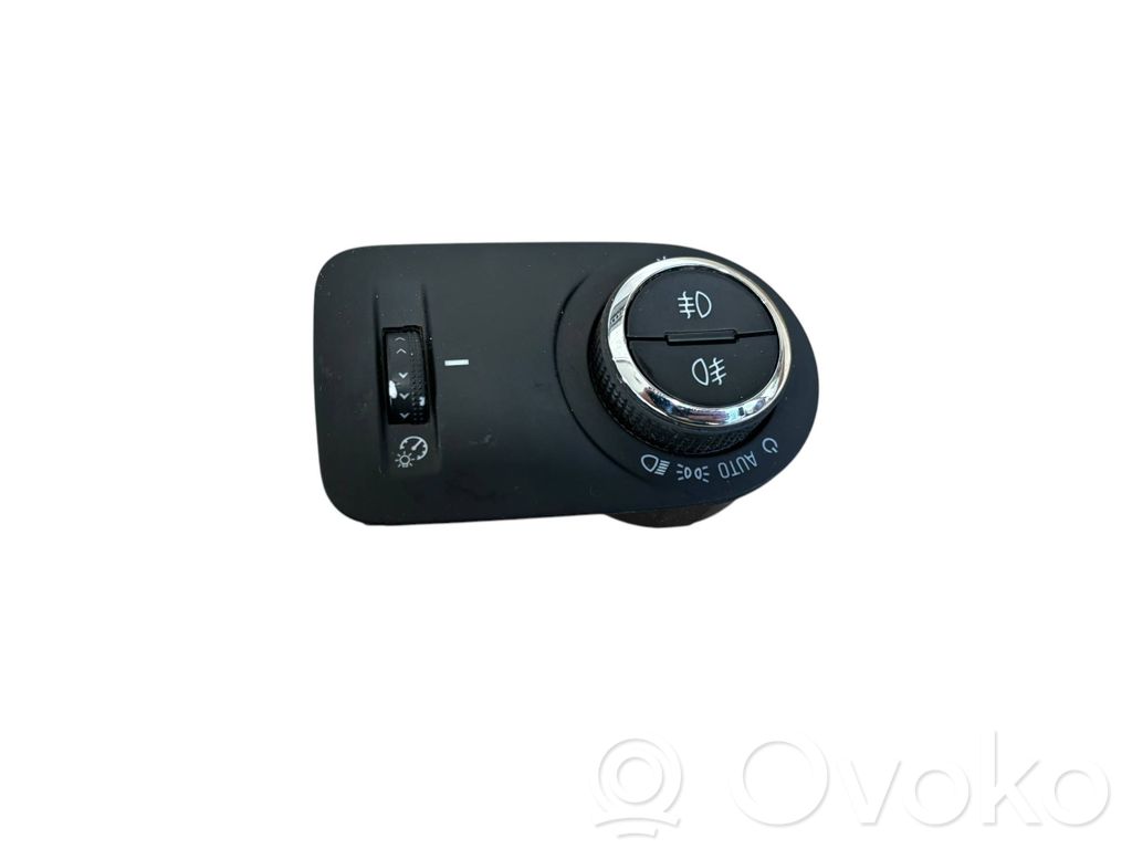 Opel Zafira C Light switch 