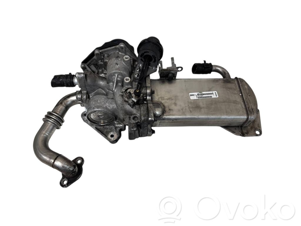 Audi A4 S4 B8 8K Refrigerador de la válvula EGR 