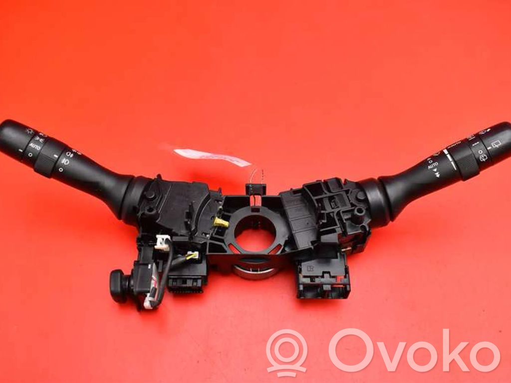 Toyota Avensis Verso Otros interruptores/perillas/selectores 