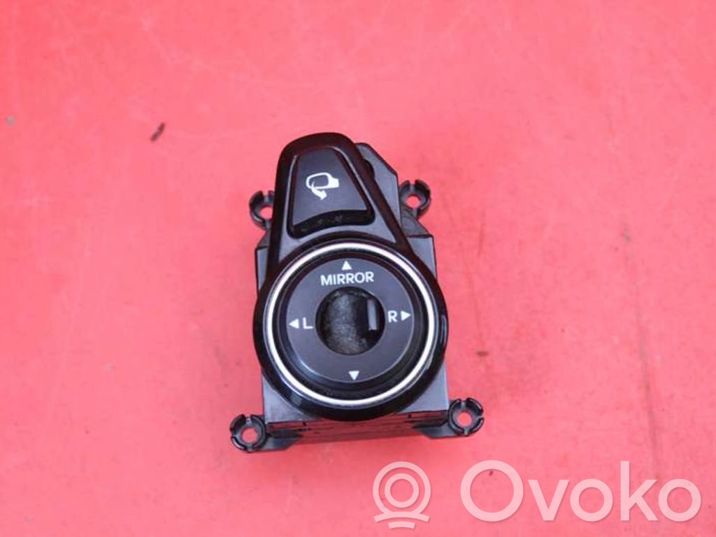 Hyundai i40 Interruttore riscaldamento specchietti 