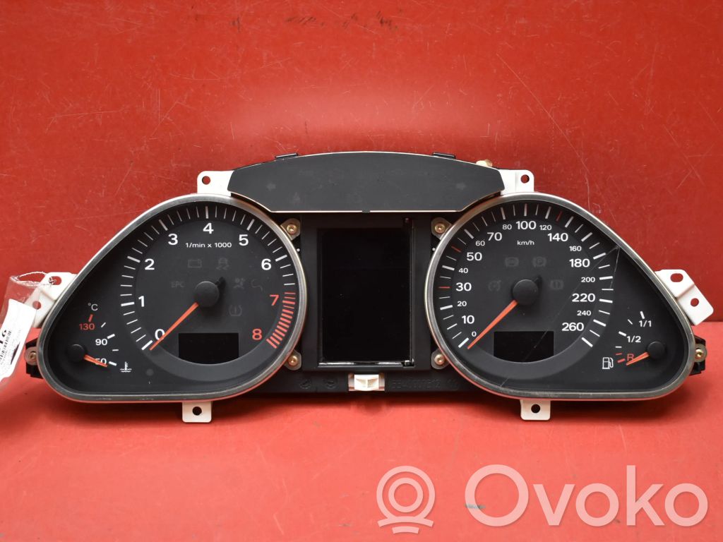 Audi A6 Allroad C5 Vitezometru (grup de instrumente) 