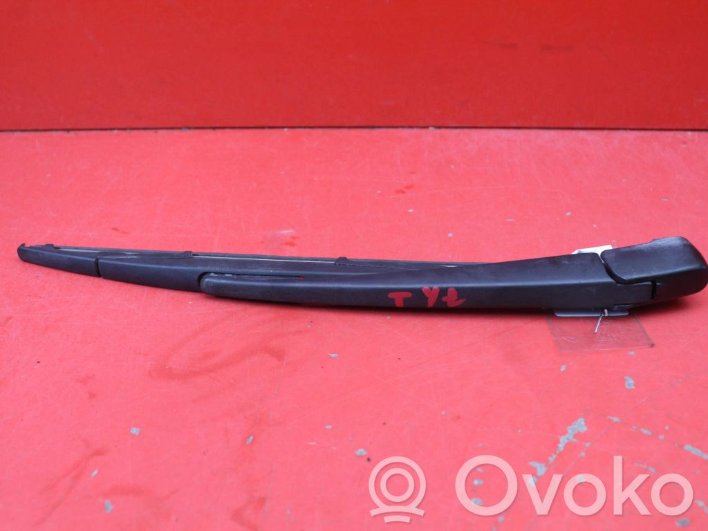 Brazo del limpiaparabrisas trasero