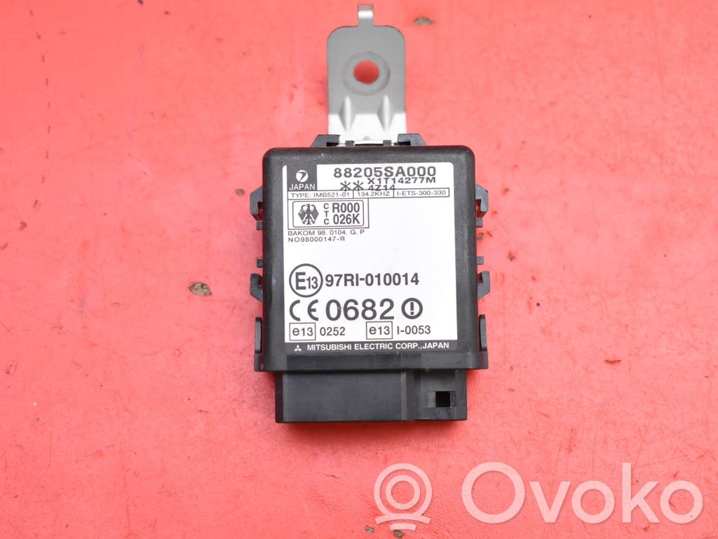 Unité de commande, module ECU de moteur   88205SA000,88205SA000