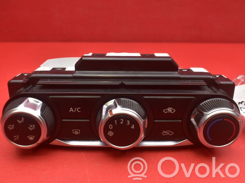 Nissan Micra C+C Climate control unit 