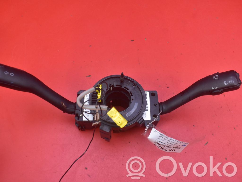 Skoda Fabia Mk1 (6Y) Otros interruptores/perillas/selectores 