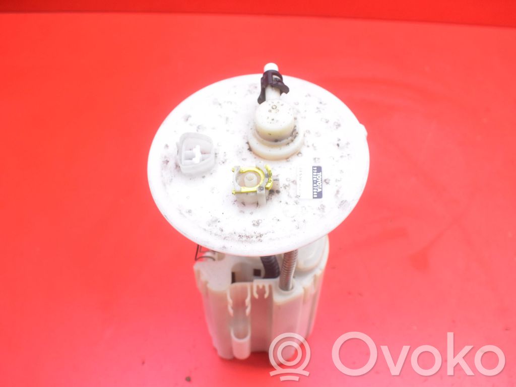 Toyota Prius (NHW20) Bomba interna de combustible 