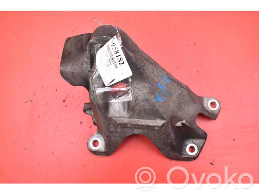 BMW X3 E83 Engine mount vacuum valve 