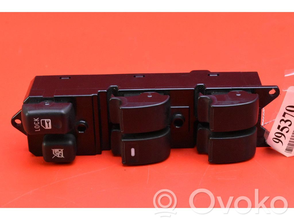 Mitsubishi Lancer VIII Electric window control switch 