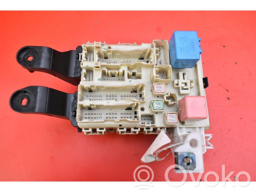 Toyota Avensis T270 Set scatola dei fusibili