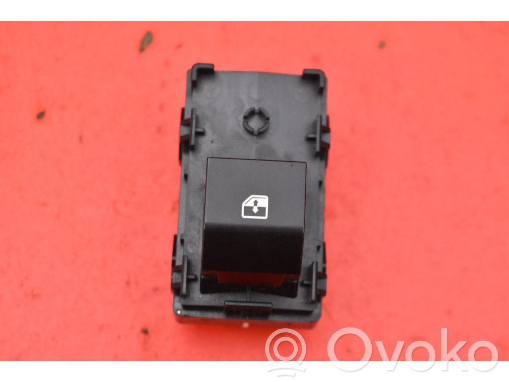 Interrupteur commade lève-vitre   93581CV200,93581CV200