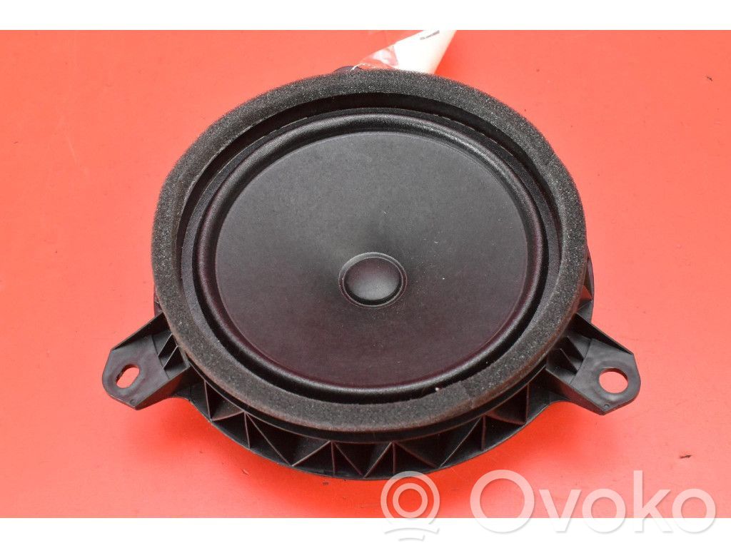 Toyota Yaris Altavoz subwoofer 