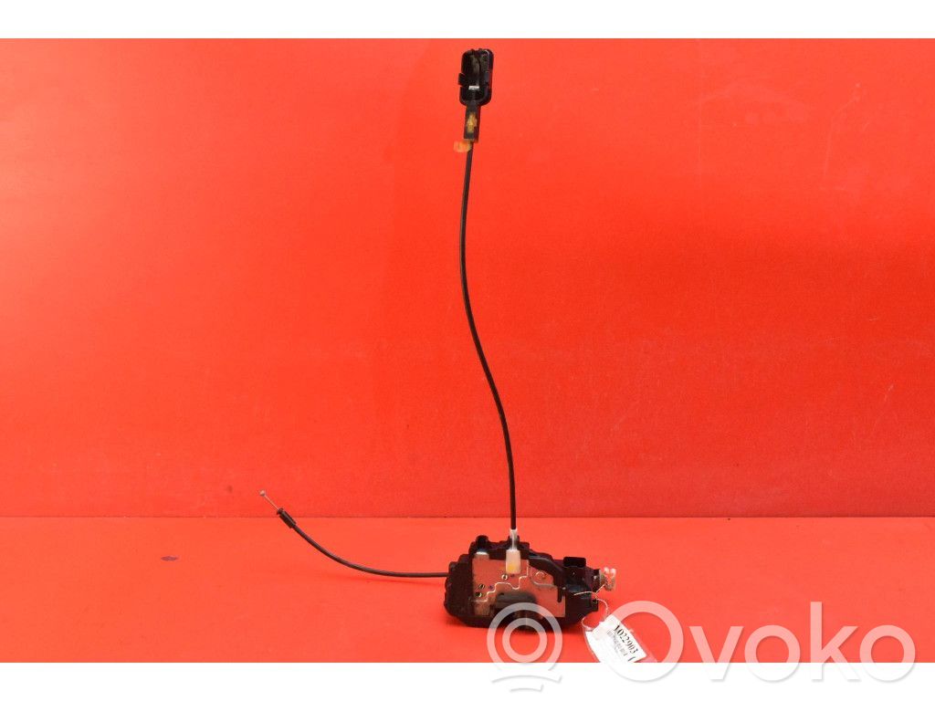 Renault Clio III Front door lock 