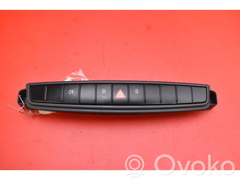Smart ForFour I Hazard light switch 