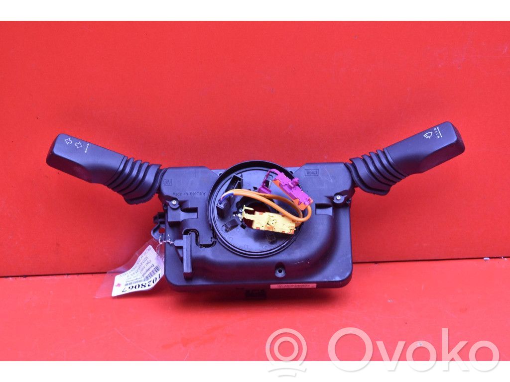 Opel Astra H Otros interruptores/perillas/selectores 