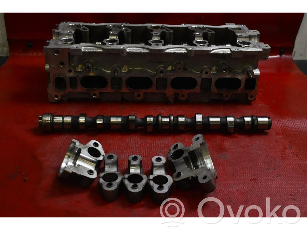 Hyundai Santa Fe Engine head 