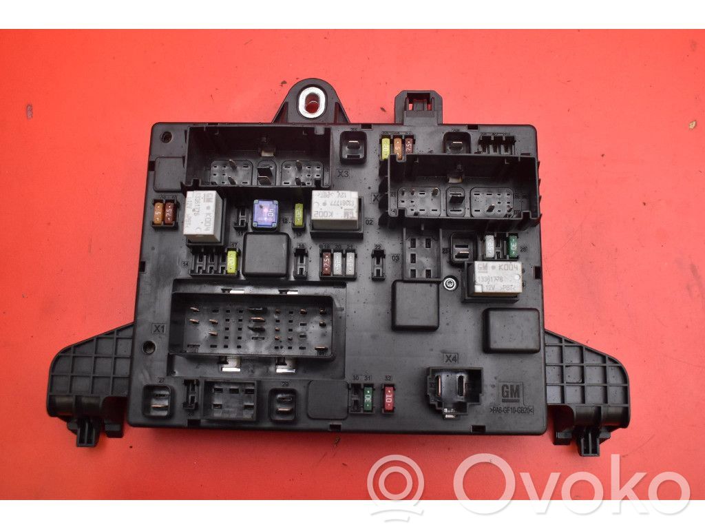 Opel Zafira C Modul confort 