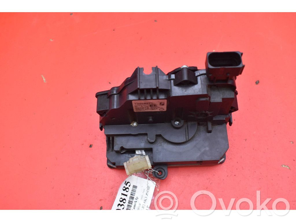 Opel Meriva A Front door lock 