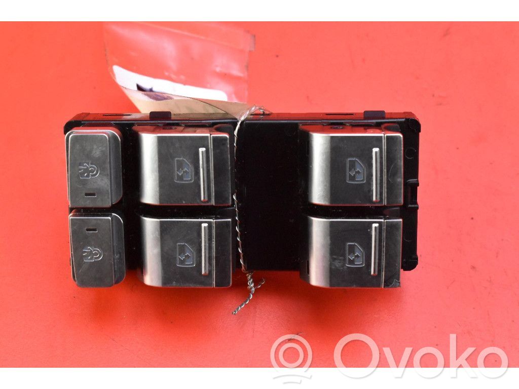 Audi e-tron Electric window control switch 