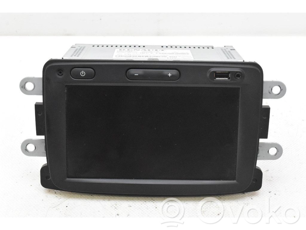 Dacia Spring Panel / Radioodtwarzacz CD/DVD/GPS 
