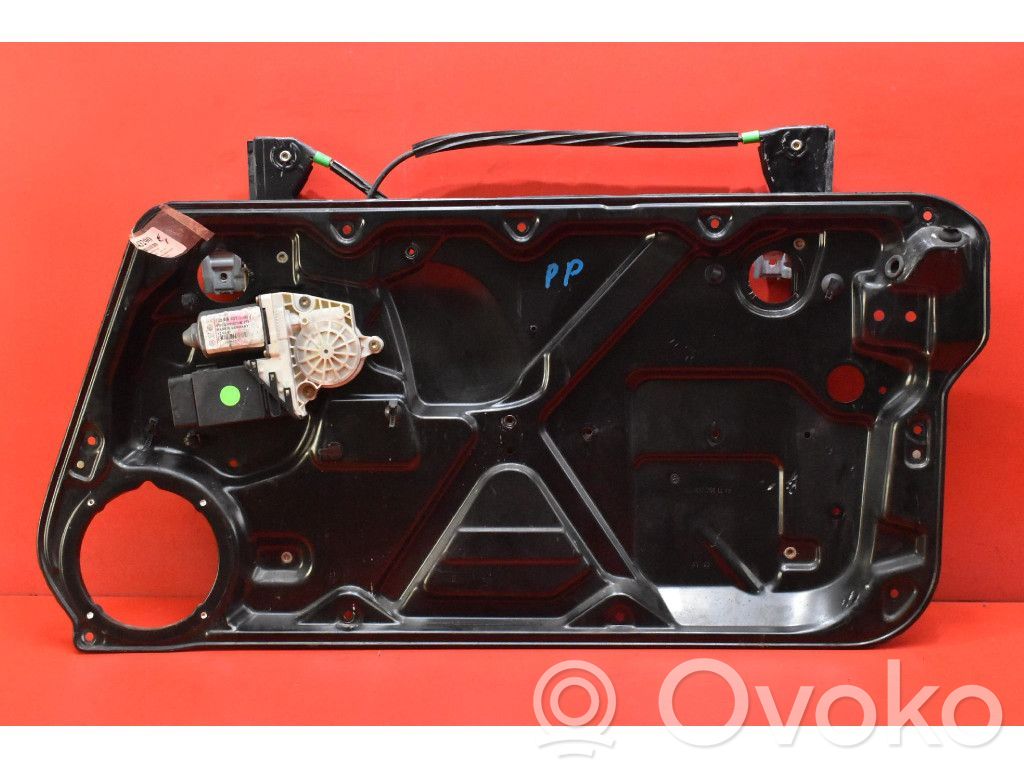 Volkswagen New Beetle Alzacristalli della portiera anteriore con motorino 
