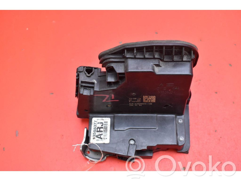 Opel Insignia A Takaoven lukko 